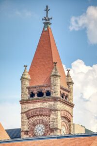 Cincinnati City Hall, seat of the municipal government, was built in 1894 and designed by Samuel Hannaford & Sons in the Richardson Romanesque style.