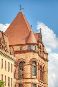Cincinnati City Hall, seat of the municipal government, was built in 1894 and designed by Samuel Hannaford & Sons in the Richardson Romanesque style.