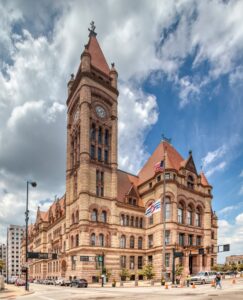Cincinnati City Hall, seat of the municipal government, was built in 1894 and designed by Samuel Hannaford & Sons in the Richardson Romanesque style.