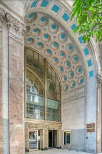Cincinnati's Dixie Terminal, built in 1921 and designed by Frederick W Garber, originally housed a streetcar terminal, and later a bus terminal, plus rail ticket offices and a stock exchange.