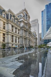Philadelphia City Hall is at the geographic center of Philadelphia, and until 1986 was the city's tallest structure by "gentlemen's agreement."