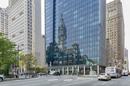 Philadelphia City Hall is at the geographic center of Philadelphia, and until 1986 was the city's tallest structure by "gentlemen's agreement."