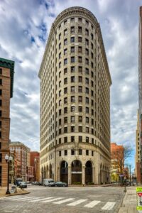 Turk's Head Building, 7-17 Weybosset Street at intersection of Washington Street. Howells & Stokes, architects, 1913.