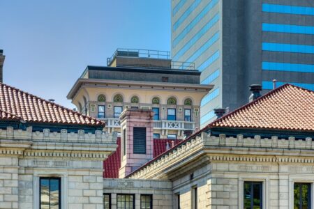 The Virginia State Capitol core – the building minus the wings that were added in 1906 – was designed by Thomas Jefferson and Charles-Louis Clerisseau in the image of a Roman Temple, Maison Caree. The neo-Classical temple form is said to have set a design precedent for public buildings in the United States. In keeping with the “temple” form, the building is one of a dozen U.S. state capitols without an exterior dome. Inside, however, the central rotunda is domed.